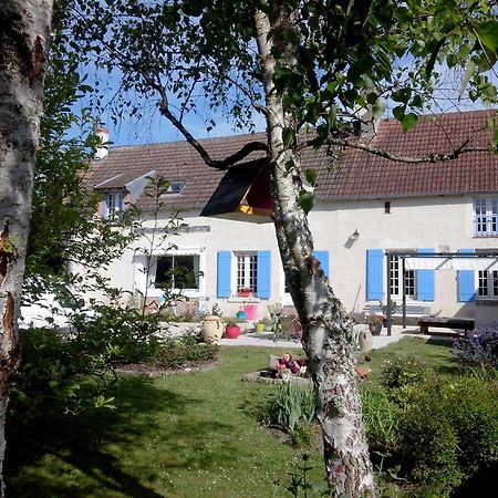 Les Hirondelles Bed & Breakfast Onzain Bagian luar foto