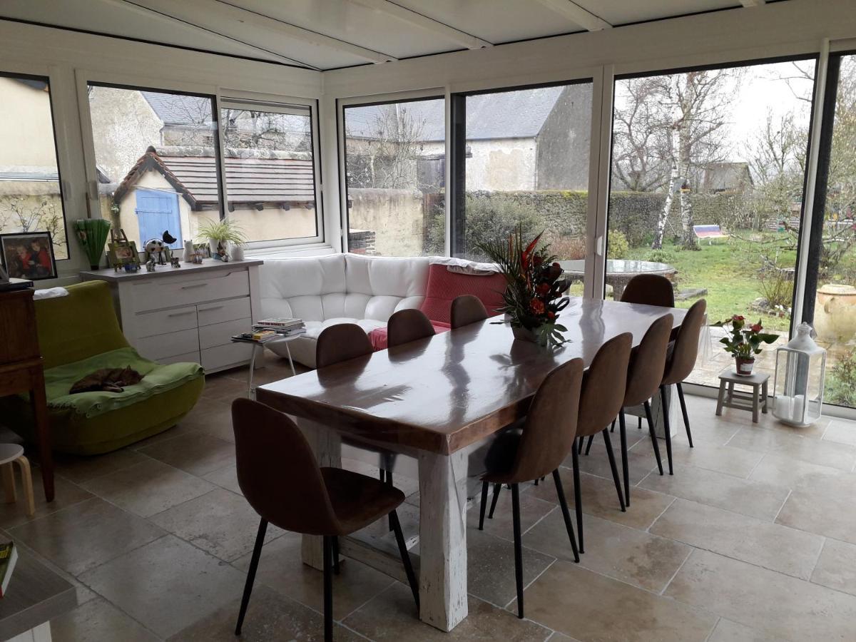 Les Hirondelles Bed & Breakfast Onzain Bagian luar foto